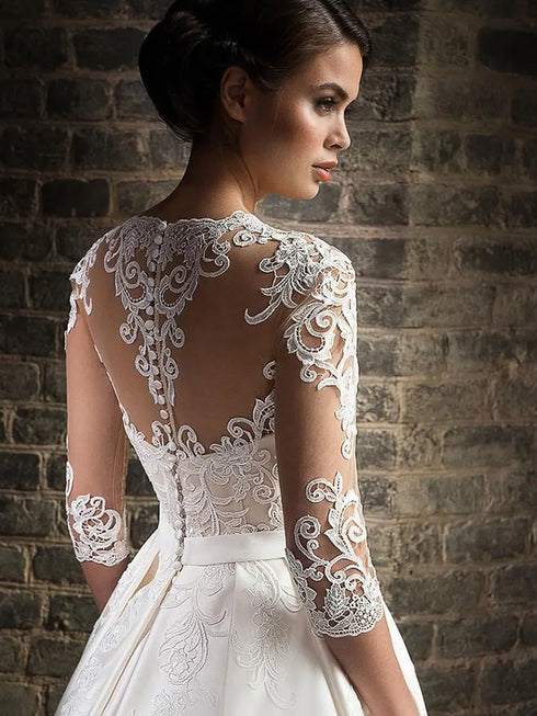 Elegant Lace Wedding Dresses Half Sleeves V-Neck Bride Dress with Pockets